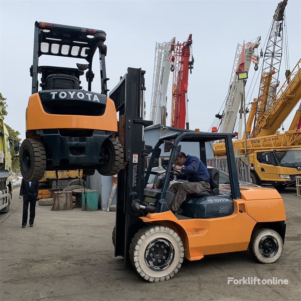 dieselový vysokozdvižný vozík Toyota 7FD50 5ton tcm komatsu toyota used diesel forklift cheaper price