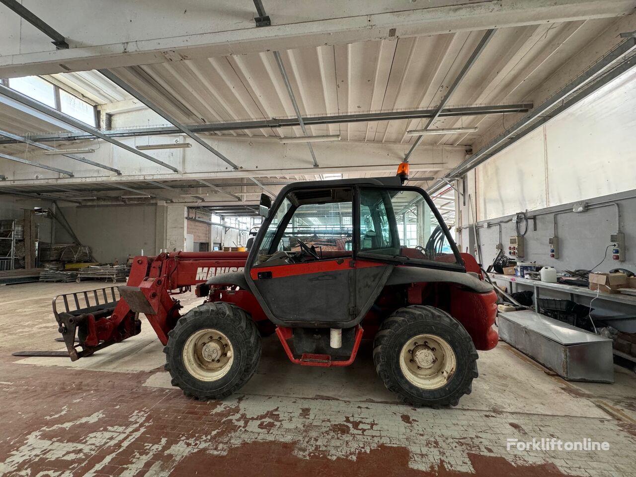 teleskopický nakladač Manitou MVT 1330 SL